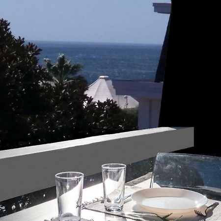 Cascais-Estoril Beachfront Apartments ภายนอก รูปภาพ