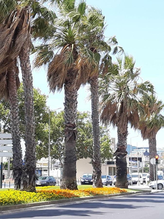 Cascais-Estoril Beachfront Apartments ภายนอก รูปภาพ